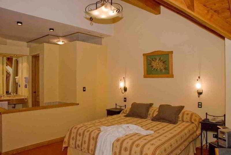 Hotel Antuquelen Villa La Angostura Esterno foto